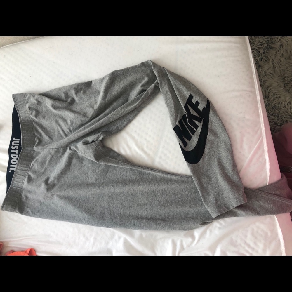 Grey Nike Leggings